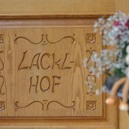 Lacklhof * Großkirchheim